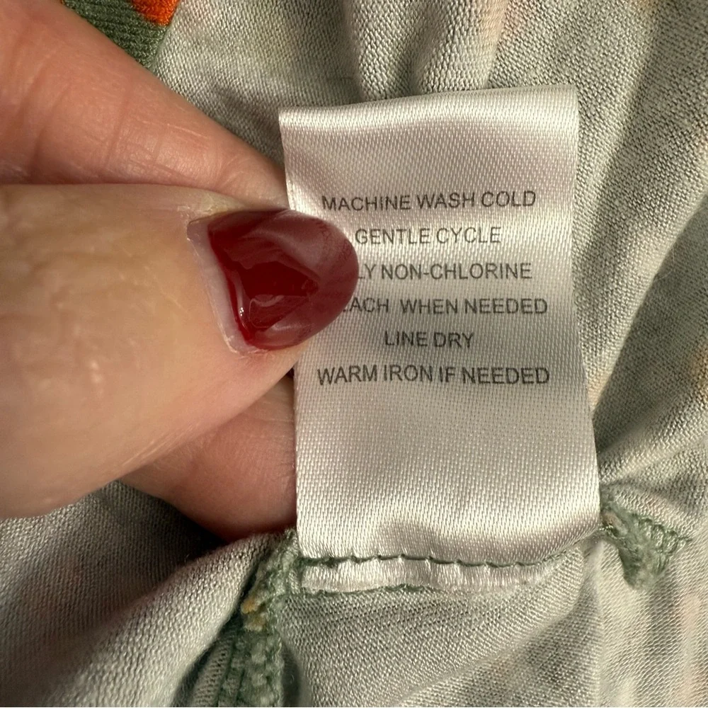 Daniel Rainn Kitura keyhole detail halter knit top size 1X - Picture 8 of 8